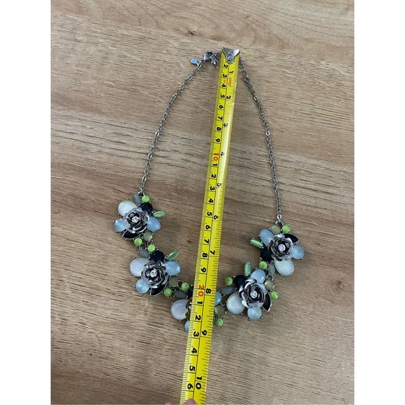 Loft 16" Flower Collar Necklace Gift Fashion Women Party Holiday Jewelry - Picture 2 of 4